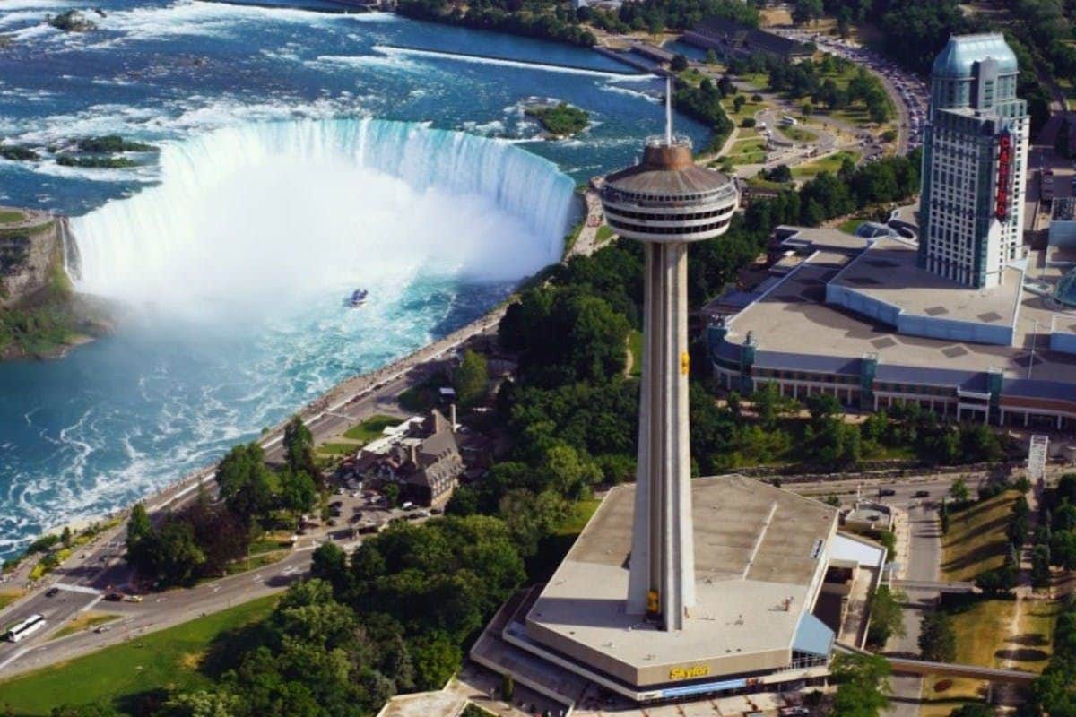 Niagara Falls: Skylon Tower Observation Deck Skylon Tower