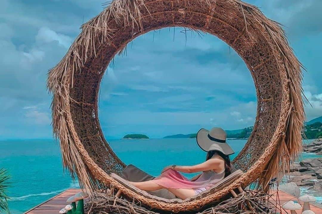 Phuket Rock Beach Swing Phuket Rock Beach Swing