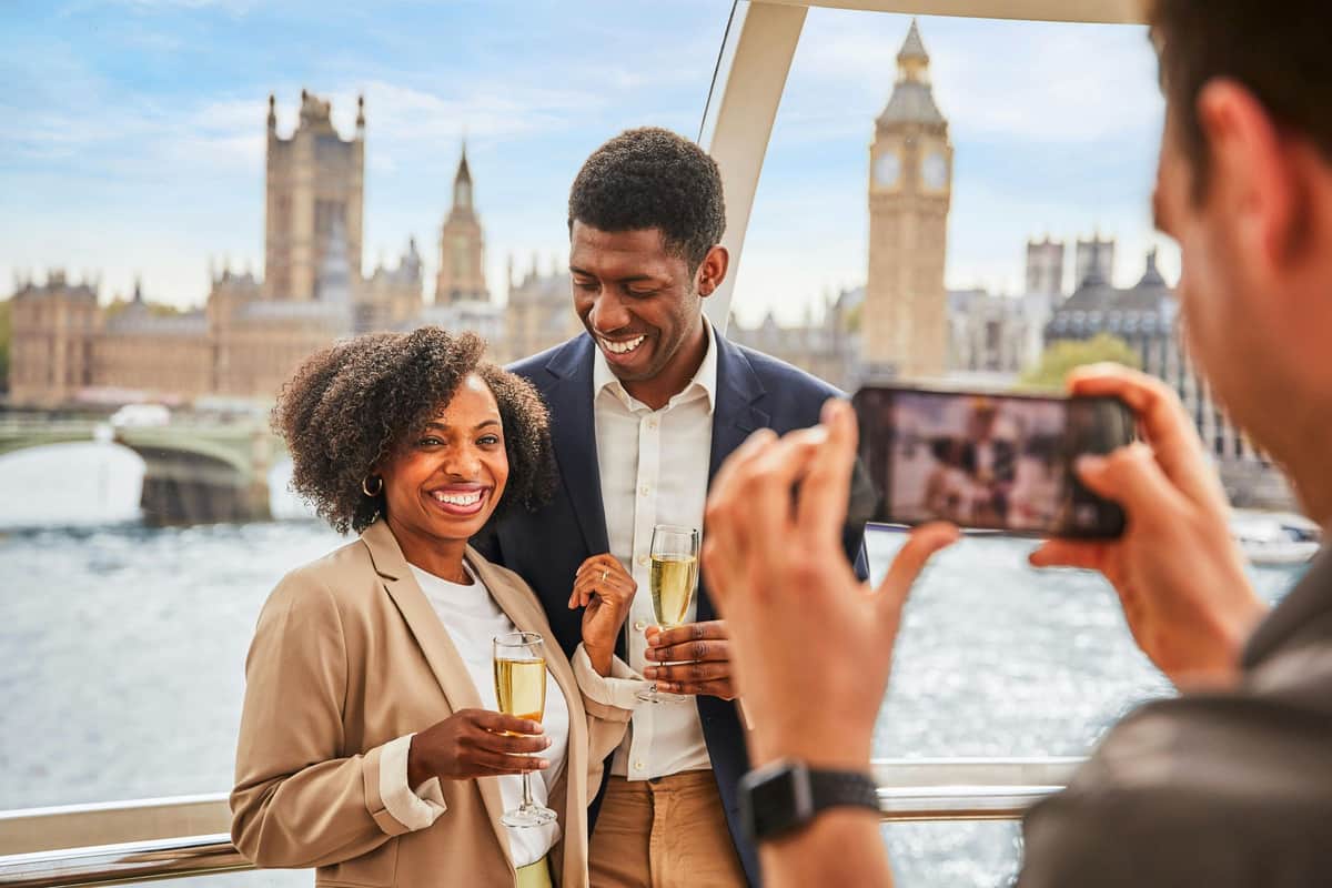London Eye: Champagne Experience Enjoying the experience