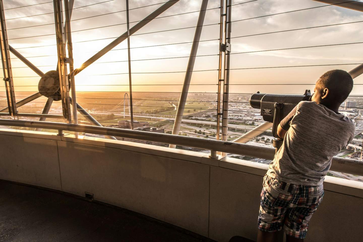 Reunion Tower Sunset fun for everyone.