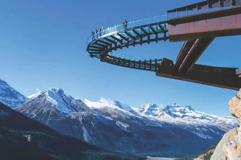 Columbia Icefield: Guided Day Tour from Banff + Skywalk Entry + Lunch