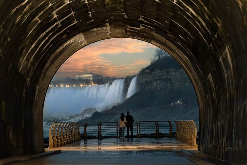 The Tunnel at The Niagara Parks Power Station: Evening Entry + Light Show