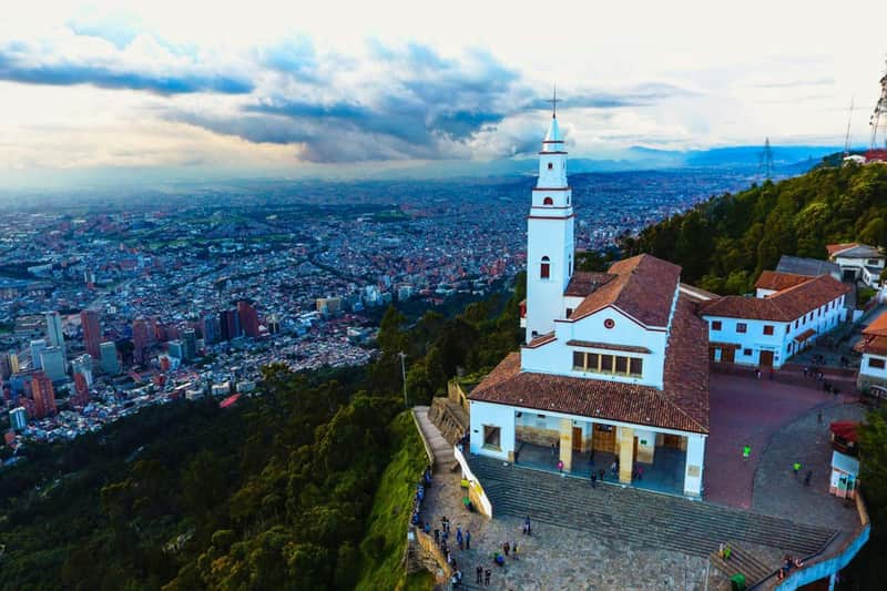 Monserrate Bogotá: Guided Tour + Cable Car Ticket